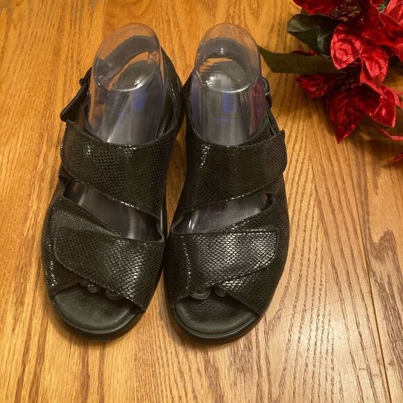 Wolky Jewel Sport Adjustable Strap Sandals - Picture 2 of 7